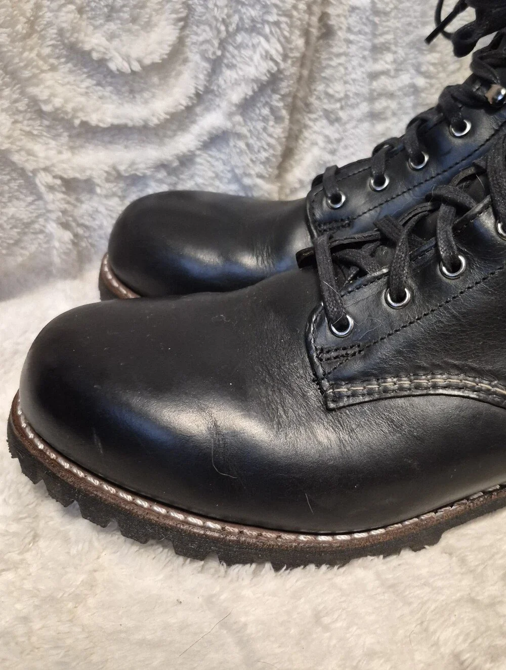 Wolverine 1000 Mile Plain Toe Rugged Boots Black Leather Lace Up Men's Sz 12 EUC